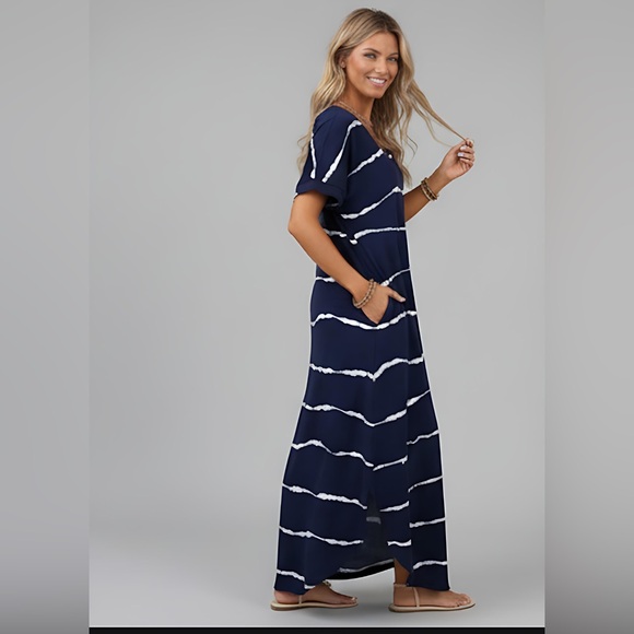 Blue Tie Dye Striped Curved Hem Tee Dress With Pockets - Picture 3 of 6